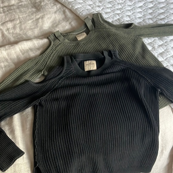 Two Hollister sweaters - Picture 1 of 3